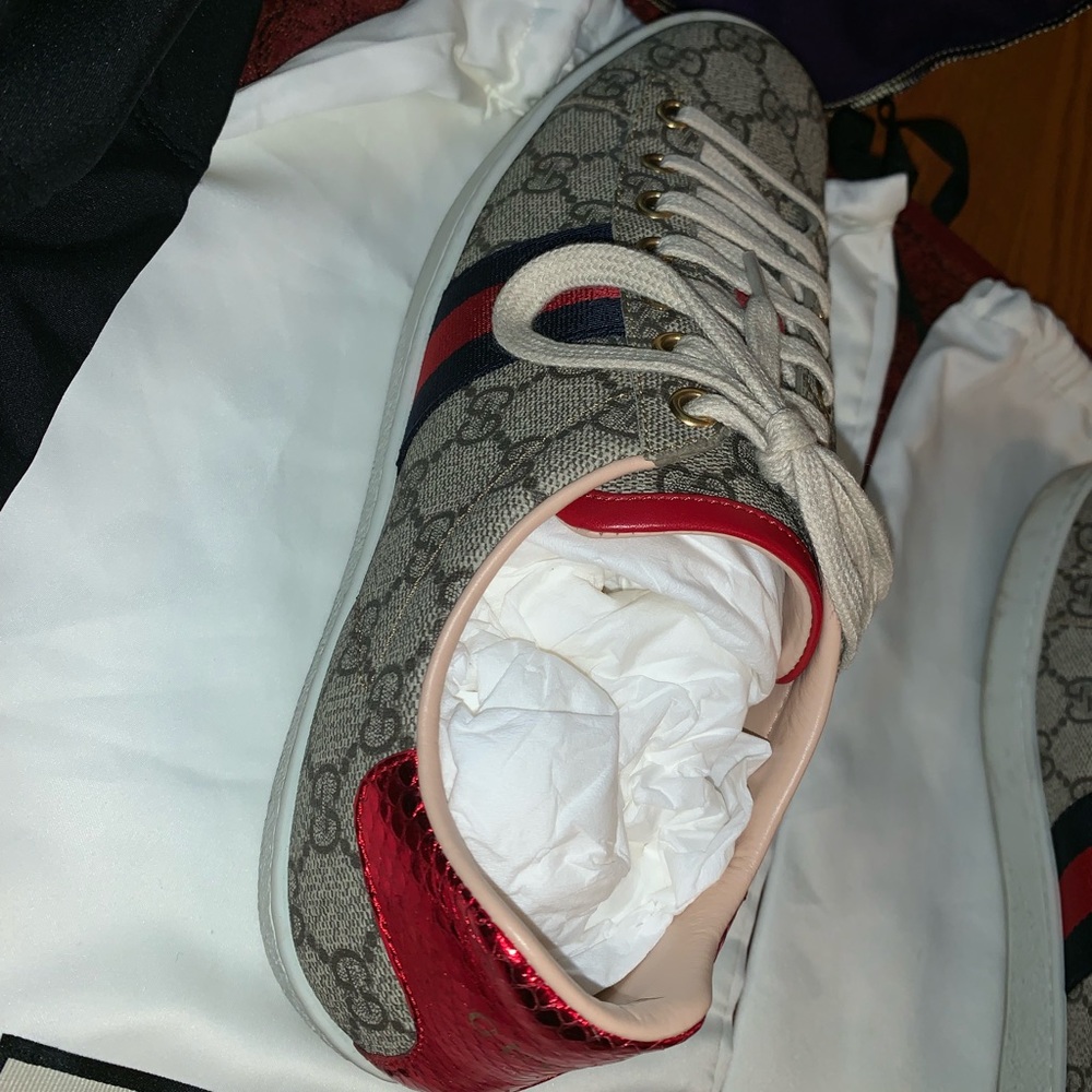 Gucci shoes PRICE DROP ‼️‼️💎 - Picture 5 of 8